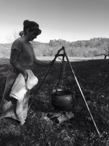 Lesley Darling recreating the Doris Ulmann photograph