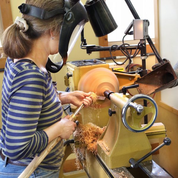 Turning a wood bowl