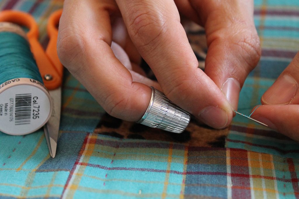 Zak Foster thread knotting Zak Foster thread knotting