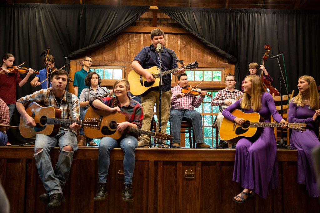 04_26_19_JAM_concert_093-