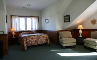 Davidson Hall bedroom