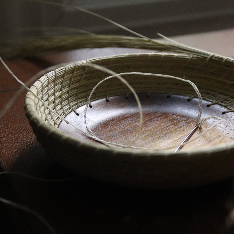 Round Basket Weaving Kit by Janine Wang