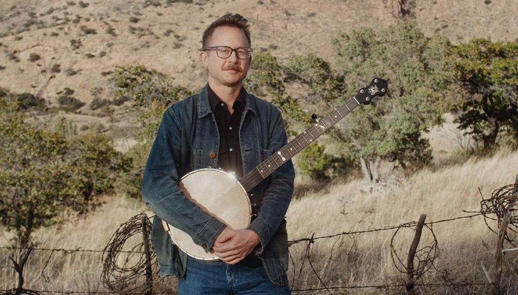 Bum-ditty and Beyond: Right-hand Rhythms for Clawhammer Banjo with Clinton Davis